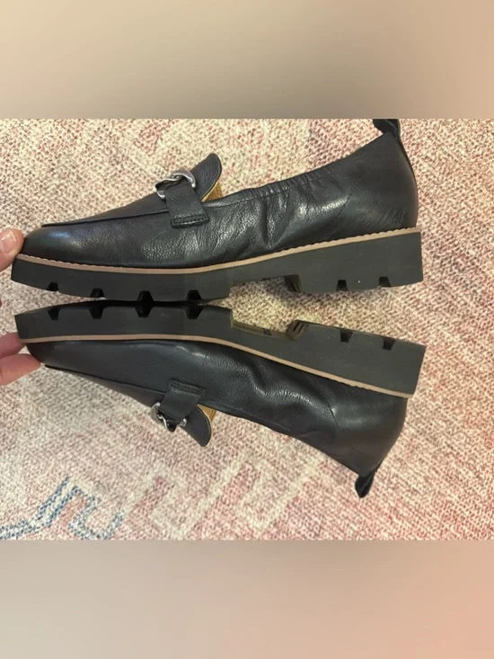 Vionic Cynthia chunky black loafer silver chain accent cinched heel  size 9 - Picture 9 of 9